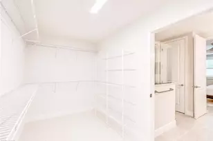 2620 Seychelles Cir, Naples, FL 34112 - Photo 19