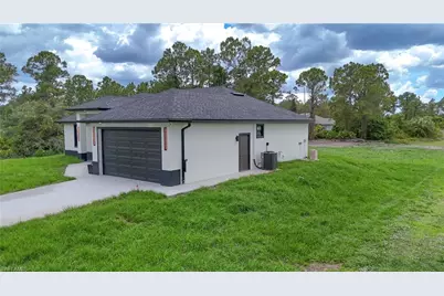 1011 Eighth Ave, Lehigh Acres, FL 33972 - Photo 33