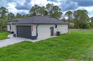 1011 Eighth Ave, Lehigh Acres, FL 33972 - Photo 33