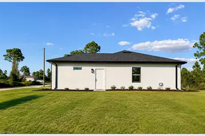 713 Da Vinci Ave S, Lehigh Acres, FL 33974 - Photo 23