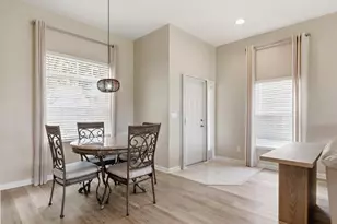 25064 Peacock Ln, Naples, FL 34114 - Photo 17