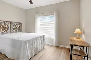 25064 Peacock Ln, Naples, FL 34114 - Photo 13