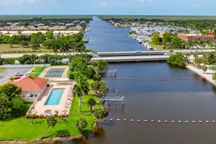 25064 Peacock Ln, Naples, FL 34114 - Photo 5