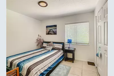 4625 Bayshore Dr #D8, Naples, FL 34112 - Photo 23
