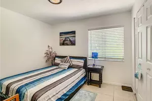 4625 Bayshore Dr, Naples, FL 34112 - Photo 23