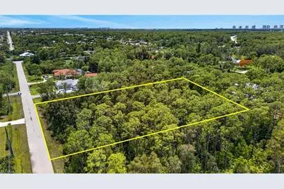 24376 Melaine Ln, Bonita Springs, FL 34135 - Photo 5