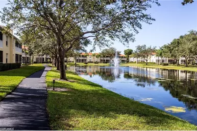 300 Diamond Cir #302, Naples, FL 34110 - Photo 15