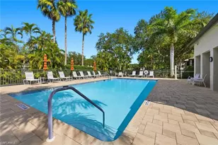 300 Diamond Cir, Naples, FL 34110 - Photo 13