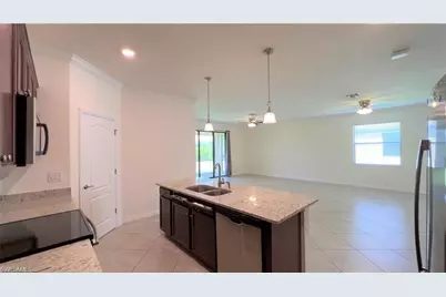 14060 Vindel Cir, Fort Myers, FL 33905 - Photo 9