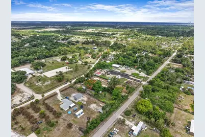 17761 Shelby Ln, North Fort Myers, FL 33917 - Photo 7