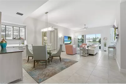 8066 Signature Club Cir #102, Naples, FL 34113 - Photo 5