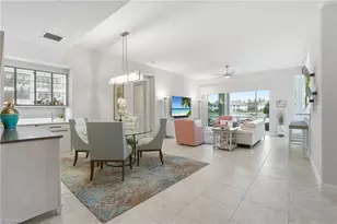 8066 Signature Club Cir, Naples, FL 34113 - Photo 5