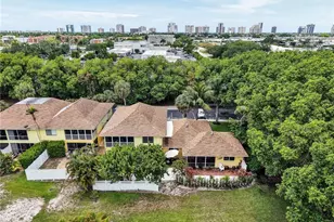 1201 Solana Rd, Naples, FL 34103 - Photo 33