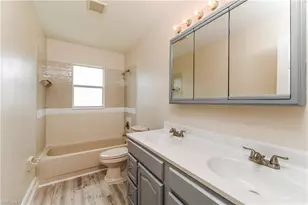 302 SE 3rd St, Cape Coral, FL 33990 - Photo 9