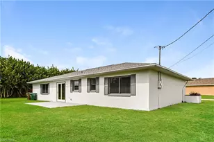 302 SE 3rd St, Cape Coral, FL 33990 - Photo 15