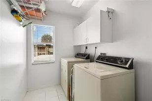 685 Squire Cir, Naples, FL 34104 - Photo 19