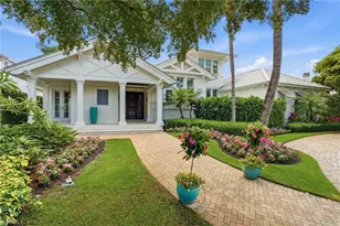1870 4th St S, Naples, FL 34102 - Photo 3