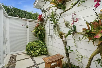 1870 4th St S, Naples, FL 34102 - Photo 17