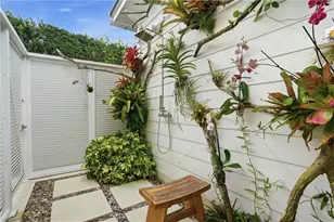 1870 4th St S, Naples, FL 34102 - Photo 17