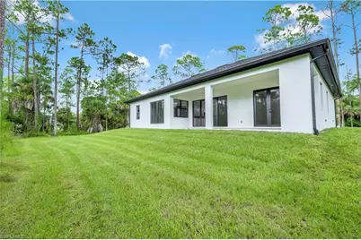 3765 16th Ave SE, Naples, FL 34117 - Photo 5