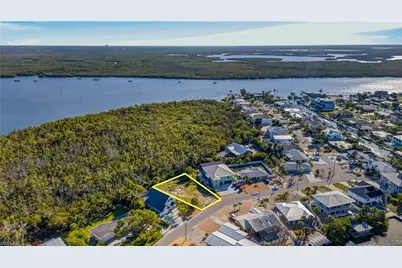 311 Donora Blvd, Fort Myers Beach, FL 33931 - Photo 19