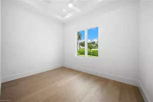 623 Park Shore Dr, Naples, FL 34103 - Photo 39