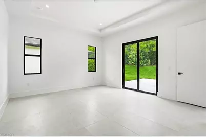 14318 Charthouse Cir, Naples, FL 34114 - Photo 15