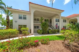 1055 Forest Lakes Dr, Naples, FL 34105 - Photo 3