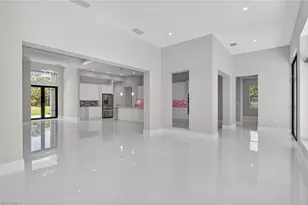 563 15th St NW, Naples, FL 34120 - Photo 5