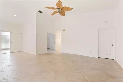 441 Countryside Dr, Naples, FL 34104 - Photo 3