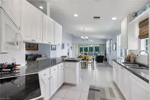 3343 Cayman Ln, Naples, FL 34119 - Photo 11