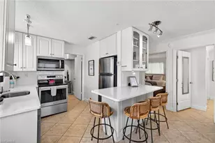 563 105th Ave N, Naples, FL 34108 - Photo 7