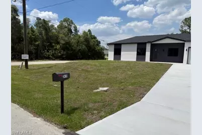 3418 62nd St W, Lehigh Acres, FL 33971 - Photo 3