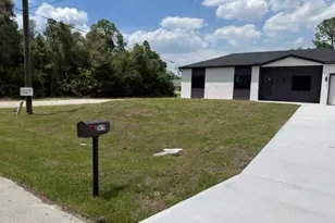 3418 62nd St W, Lehigh Acres, FL 33971 - Photo 3