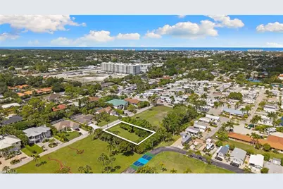 3080 Pine Tree Dr, Bonita Springs, FL 34134 - Photo 5