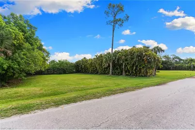3080 Pine Tree Dr, Bonita Springs, FL 34134 - Photo 9