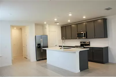 27874 Radiant Ct, Bonita Springs, FL 34135 - Photo 3