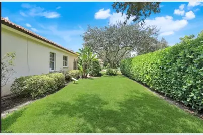 1123 Augusta Falls Way, Naples, FL 34119 - Photo 37