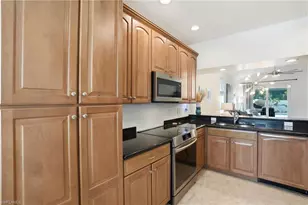 736 110th Ave N, Naples, FL 34108 - Photo 9
