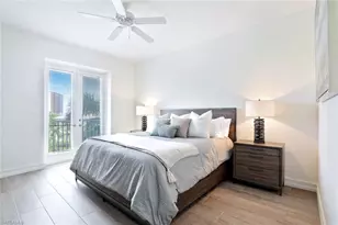 400 Flagship Dr, Naples, FL 34108 - Photo 9
