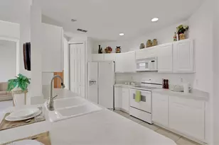 890 Eastham Way, Naples, FL 34104 - Photo 11