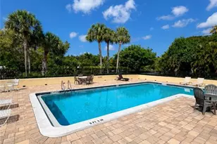 1440 Green Valley Cir, Naples, FL 34104 - Photo 13