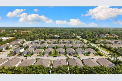 722 Hadley Pl W, Naples, FL 34104 - Photo 19