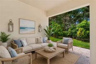 722 Hadley Pl W, Naples, FL 34104 - Photo 15