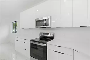 161 Blackstone Dr, Fort Myers, FL 33913 - Photo 7