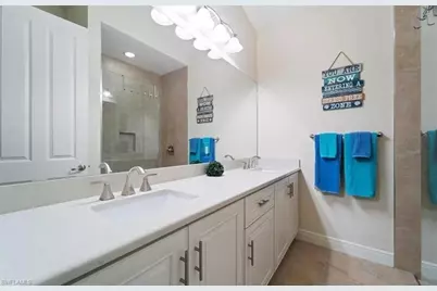 732 7th Ave N, Naples, FL 34102 - Photo 21