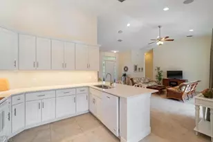 732 7th Ave N, Naples, FL 34102 - Photo 15