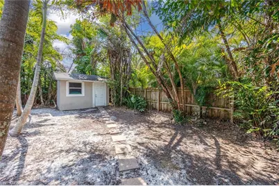 856 104th Ave N, Naples, FL 34108 - Photo 21