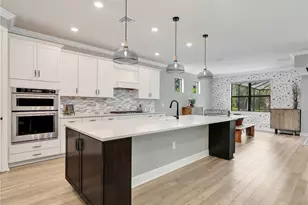 9487 Greyhawk Trl, Naples, FL 34120 - Photo 5