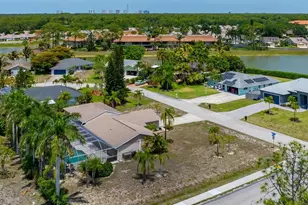 25401 Carney Cir, Bonita Springs, FL 34135 - Photo 5